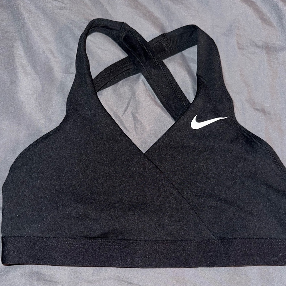 NWOT Nike Dri-FIT Swoosh Sports Bra sz. M